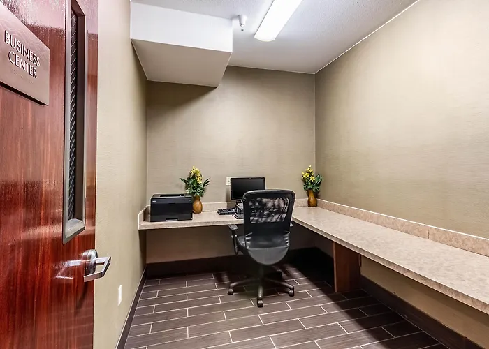 Comfort & Near Campbell Medical Center 4*