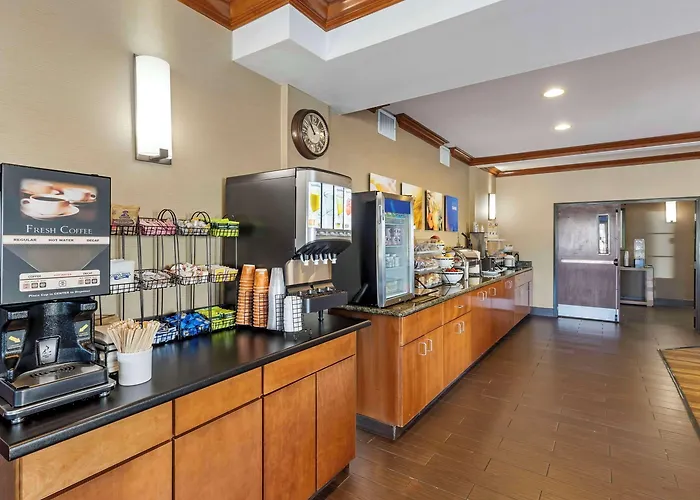 Comfort & Near Campbell Medical Center Hotel 4*