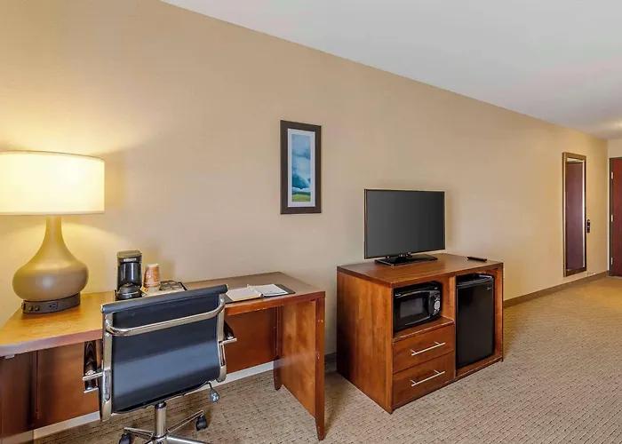 Comfort & Near Campbell Medical Center 4*