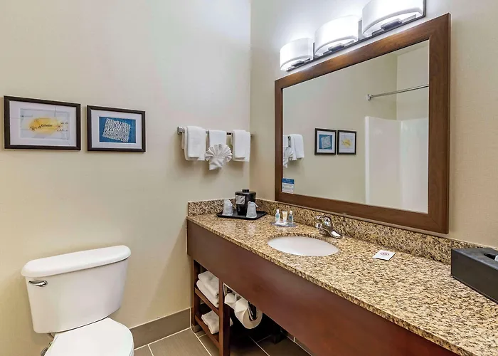 Comfort & Near Campbell Medical Center 4*